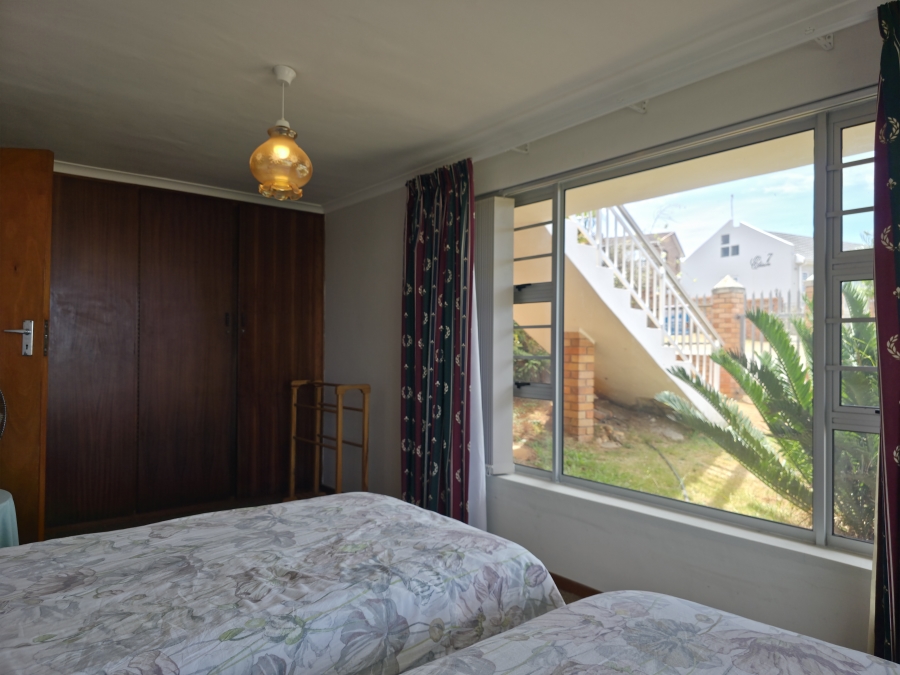 4 Bedroom Property for Sale in Noorsekloof Eastern Cape